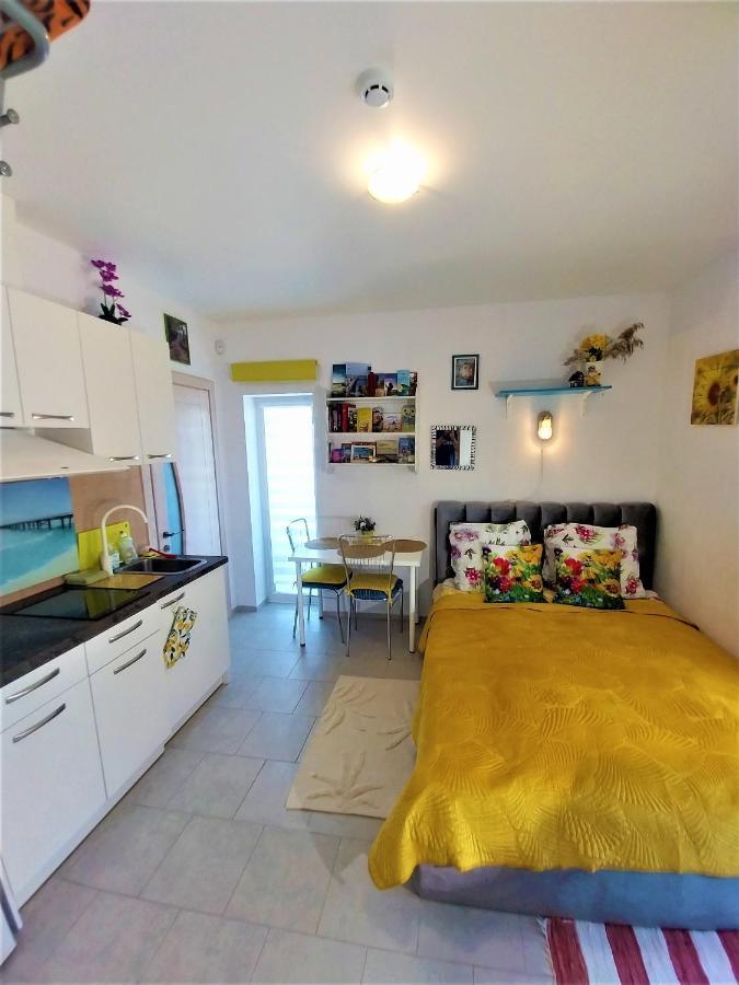 Geltoni Apartamentai Połąga Zewnętrze zdjęcie